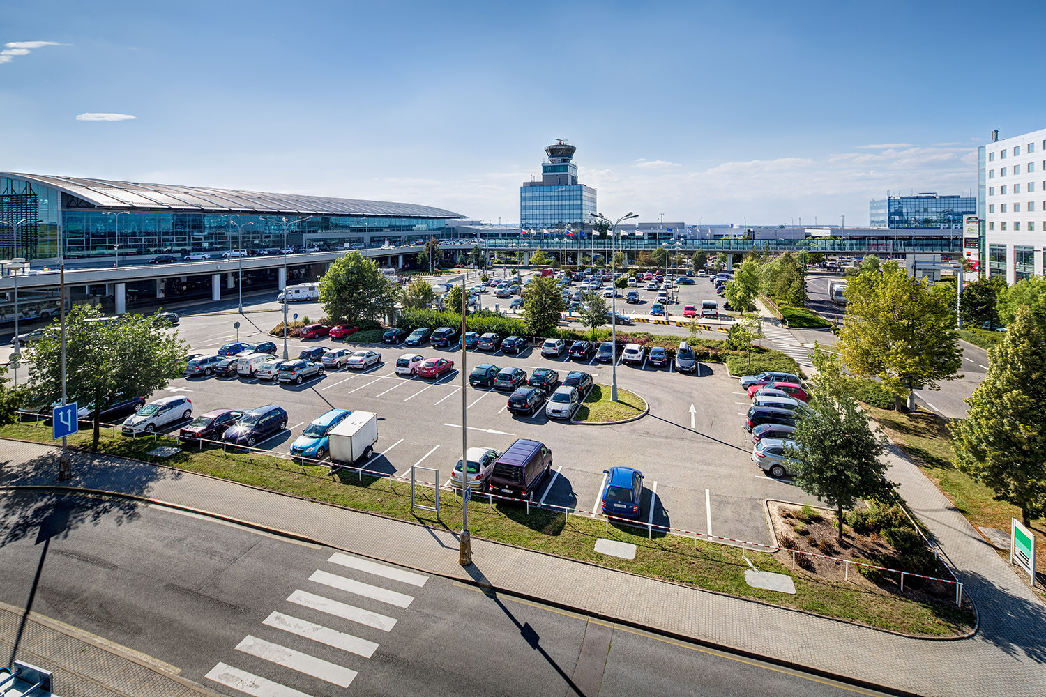 Travelcar Parken Am Flughafen Prag www.aeroparking.cz